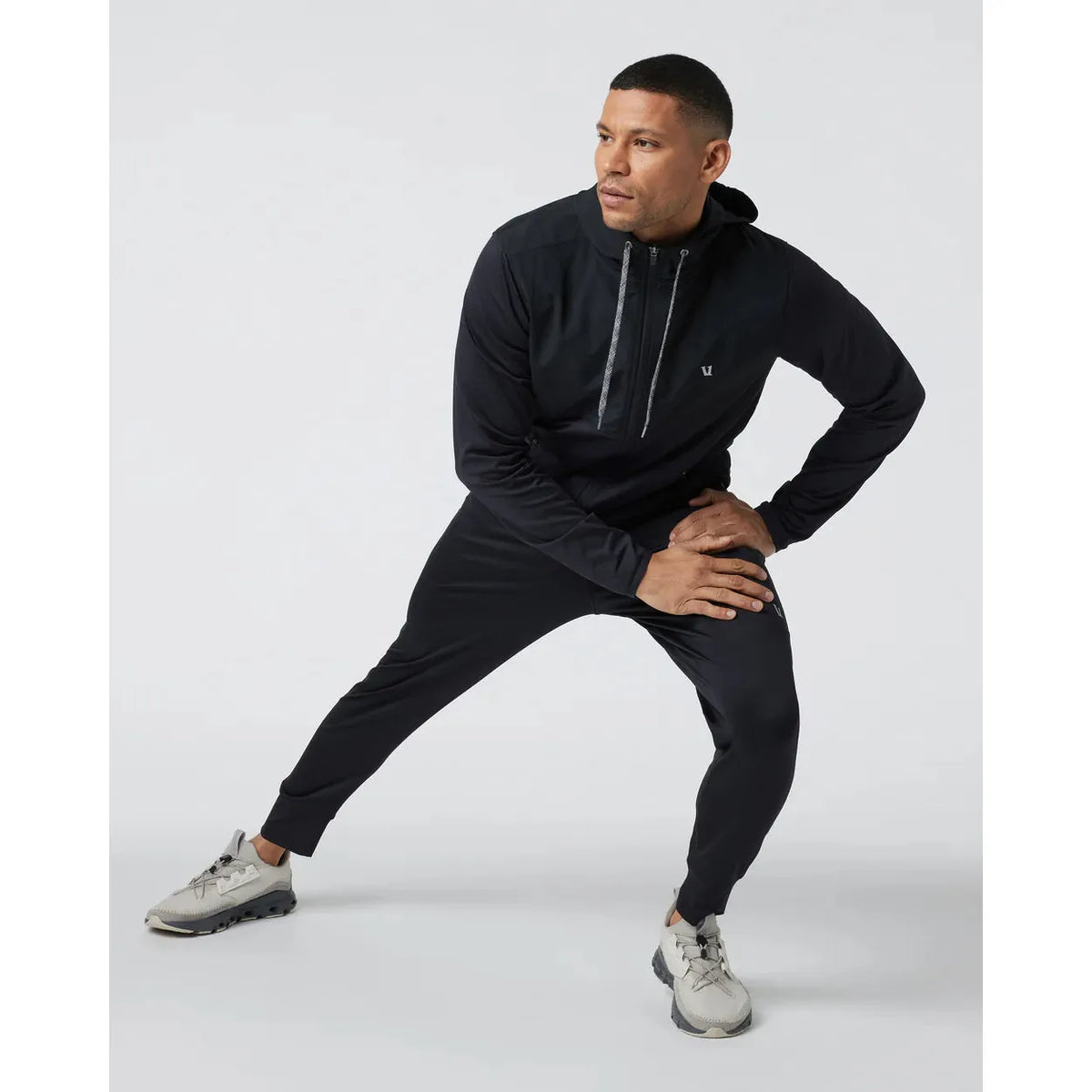 Vuori Men's Sunday Element Jacket in Black