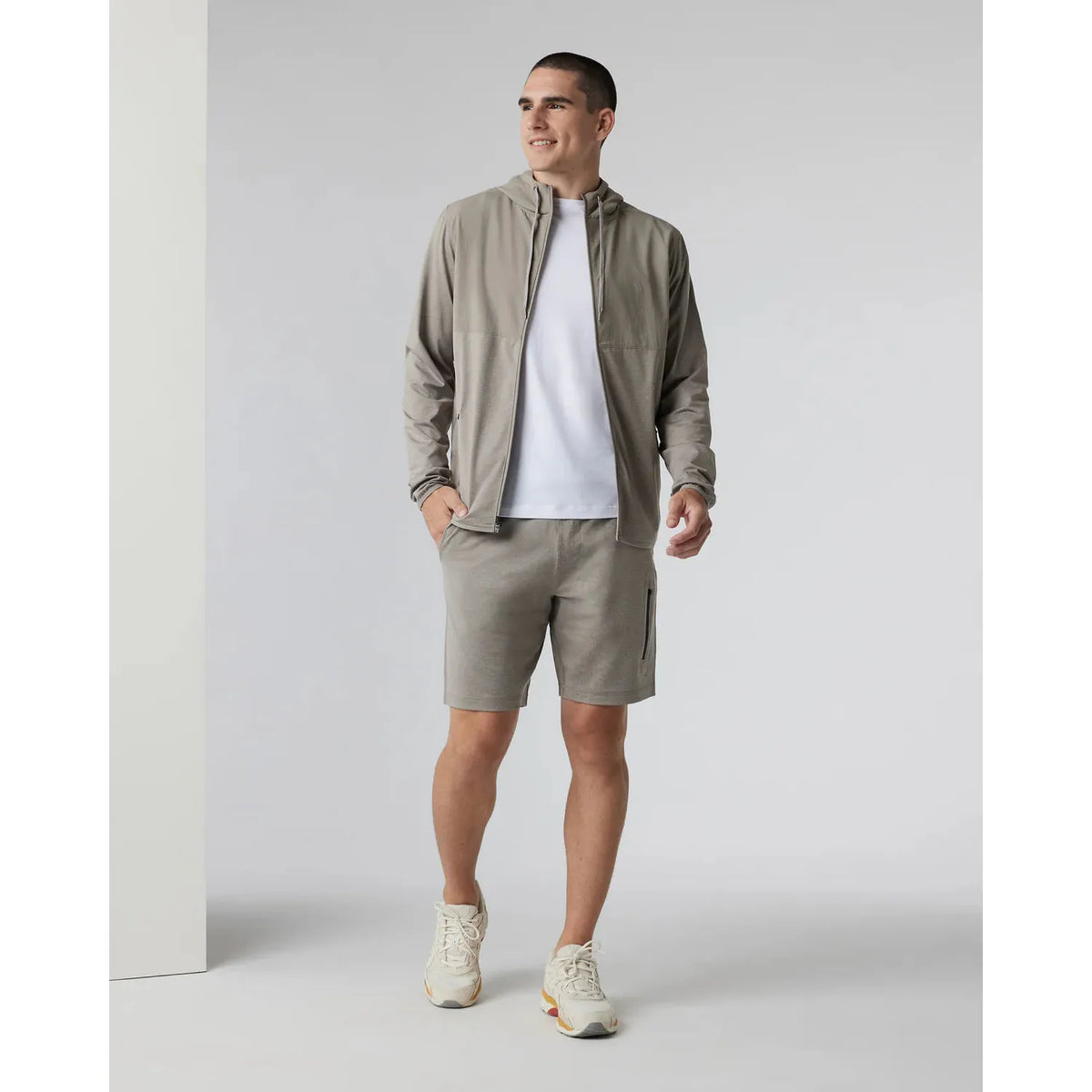 Vuori Men's Sunday Performance Short 8"