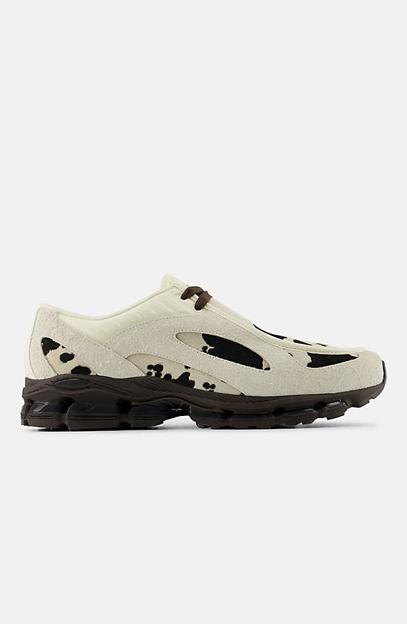 New Balance Men's 1890A Shoes - Angora/Rich Earth