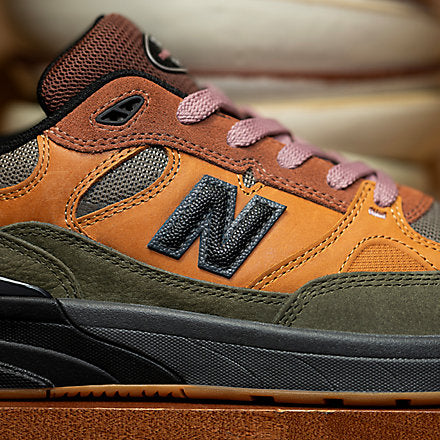 Mike Gigliotti x NB Numeric 933 Reynolds - New Balance